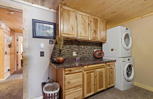 Huckleberry Hollow by KABINO Hot Tub FirePit PS2 Satellite Grill WiFi Golf Course - Foto 46