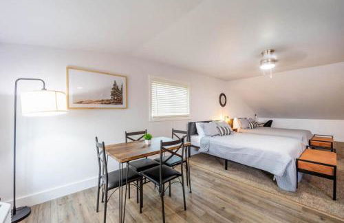 Cozy Suite w Stunning Lake Views at Fife Lake Lodge - Foto 4