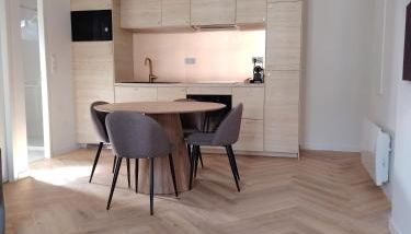 Le Gally 40m2 Cœur de ville avec garage! - Photo 5