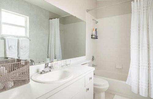 Quiet Getaway to Tampa & Orlando - Photo 19