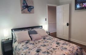 Firepit Games Grill Hot Tub Arcade & King Bed - Photo 35