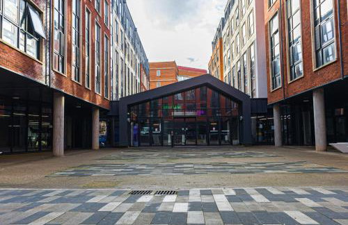 For Students Only Collegiate Eclipse Cardiff - Foto 21