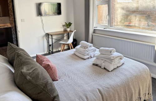 Relaxing Getaway With Hot Tub & Sauna Sleeps 6 - Foto 44