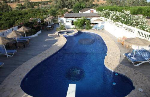 The Dragonfly Retreat - Photo 1