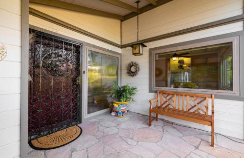 Nature-Inspired Stay with Pool, Fire Pits and More - Foto 76