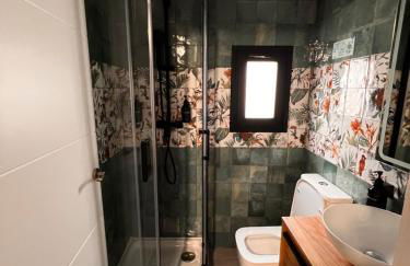 R8 Trabajo y Descanso Premium Junto a Metro Madrid - Photo 8