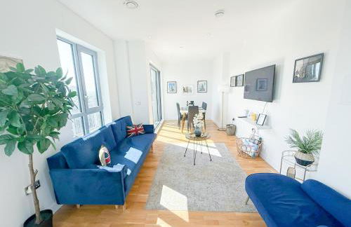 Lux 3-Bedroom Penthouse in Battersea with 3 Private Balconies near Clapham , Nine Elms by NourNest Apartments - Foto 17