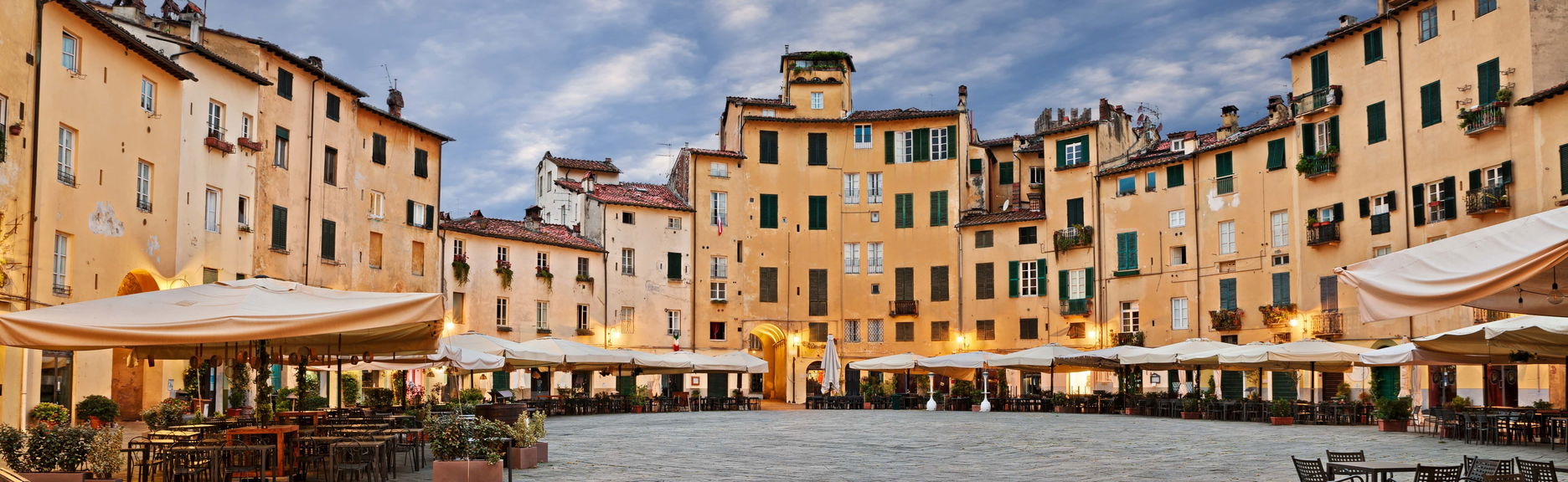 Excursión a Lucca y Pisa