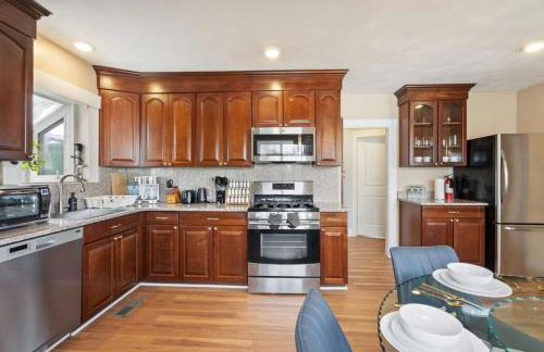 Fun and Cozy Family-friendly Home - Near Encore Tufts- MIT-Airport - Foto 9