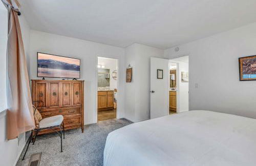 Modern 3BD -Walk to Lake & Beach - Foto 33