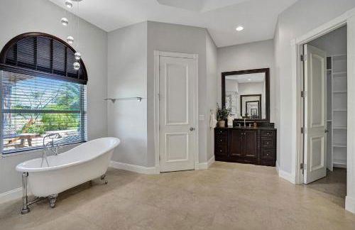 8-BR with Pool & Mini-golf & Soccer - Foto 97