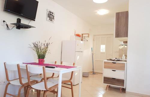 Olive Apartments - Photo 12