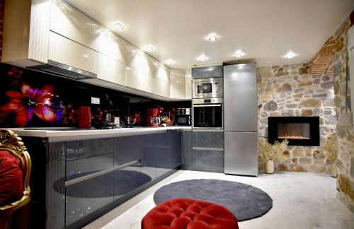 Eleni De Lux - Photo 42