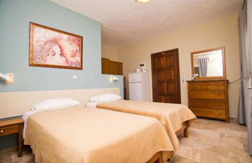 Acropolis Hotel - Photo 3