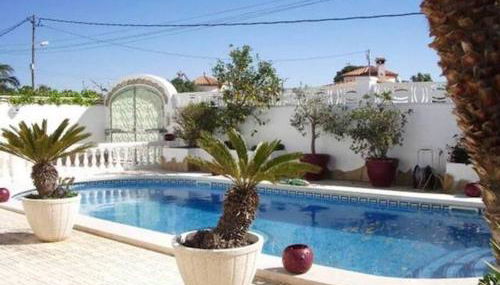 Mooie vrijstaande vakantiewoning met privé-zwembad - Foto 3