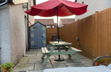 Ensuite room with micro, fridge, washer drier - Foto 18