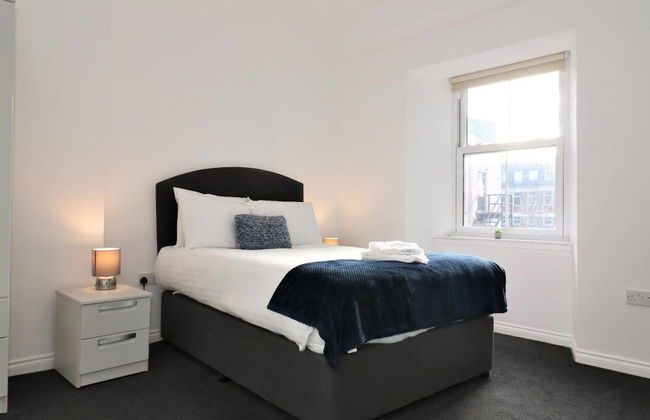 No 9 Bonnet Apartments - 3 Bed - Photo 12