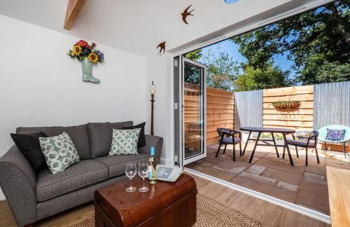 Garden Cottage, Cosy, Private, Short drive to beach - Foto 15