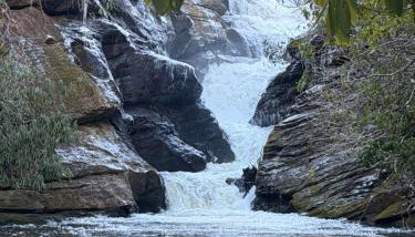 The Onyx - Walk to Falls, Hot Tub, Resort Access, Luxe Approved - Photo 3