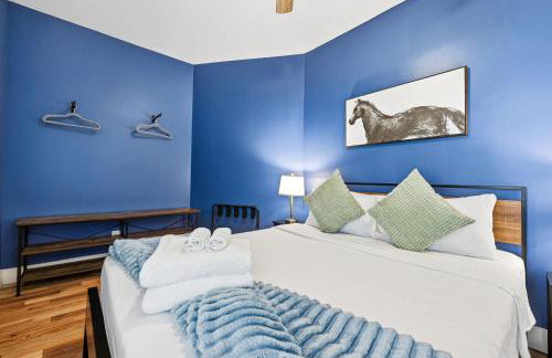 Cozy 2-Floor Home 5BR 3BA 2 Kitchens Backyard - Foto 43