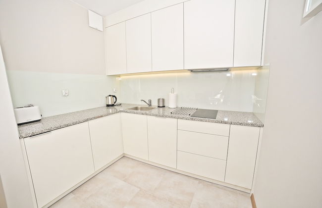 Grand Apartments Victoria Residence - Photo 12