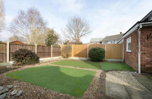 Cosy 4-BDR Family-Friendly House in North Hykeham, with High Speed Free WiFi, Secure Parking, Sleeps Up to 7, Long-Term Stays Allowed! - Foto 6