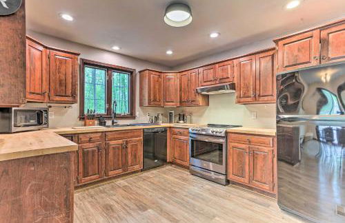 Updated Stroudsburg Home with Spacious Deck! - Foto 11