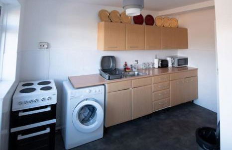 2 Bed Retreat with Roof Terrace - Photo 2