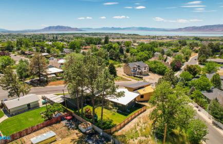 Gathering Place Hot Tub Game rooms - Photo 51