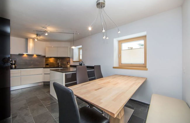 Apartment Anemone - Photo 4