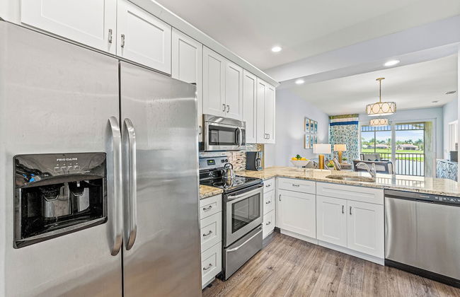 Solterra Vacation Rental: Luxury 3-BR Condo with Lake & Golf Views. Access to Luxury Pool, Hot Tub, and Golf Courses at Lely Resort. Close to Naples Beaches, 5th Avenue S, and Marco Island - Foto 12