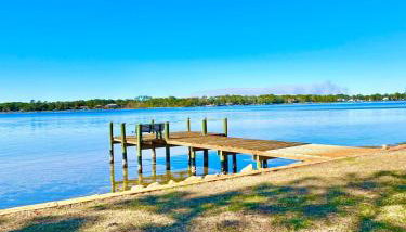 Bay-front Condo near Gulf - Elegant and Private Stay - Penthouse with Elevator - Photo 4