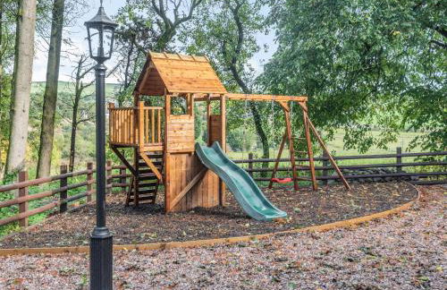 Groudd Hall - Photo 31