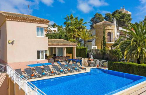 Villa Angela Flores by Villa Plus - Photo 22