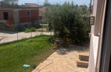 Elea House - Photo 30