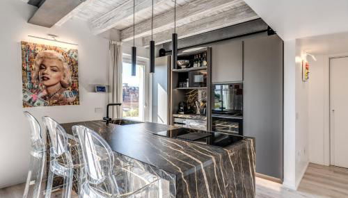 SkyJungle, luxury penthouse private pool and spa - Foto 5