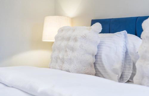 Coulsdon Escape - 3 BR - Sleeps 5 - Free Parking - Foto 17