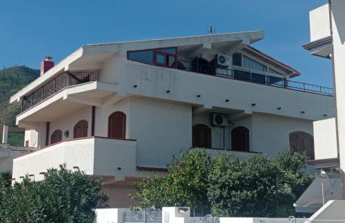 Mansarda con terrazzo vista mare - Foto 13