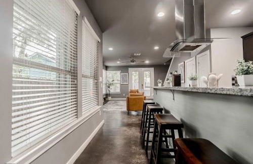 Hot Tub Deck BBQ Grill Patio Dog Friendly - Foto 14