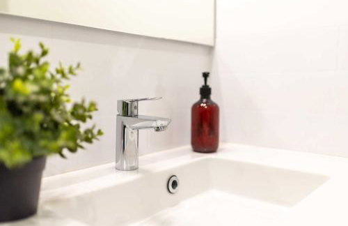 Le Tropical : T2 rénové Ambiance Cosy et Colorée - Foto 12