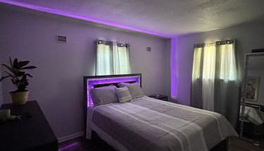 Cozy Luxury One-Bedroom with Designer Lighting - Foto 2