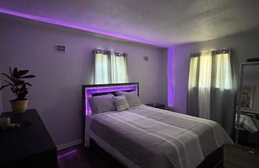 Cozy Luxury One-Bedroom with Designer Lighting - Foto 2