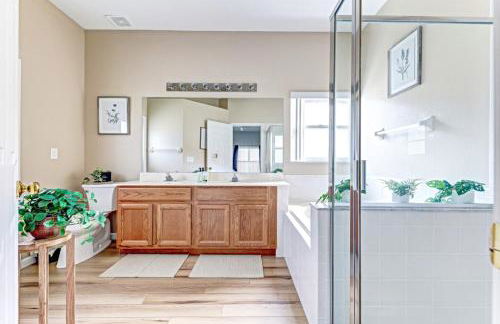 Magical Villa Pool Game Room Close to Disney - Foto 35