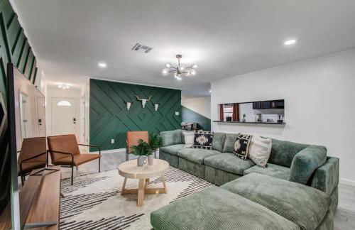 5-BD 2-BA Tranquil Retreat ft Jacuzzi & Playground - Foto 8