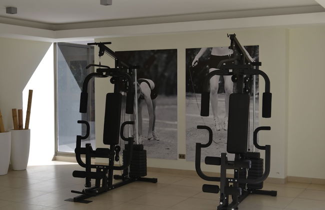 San Isidro Apartment - Photo 13