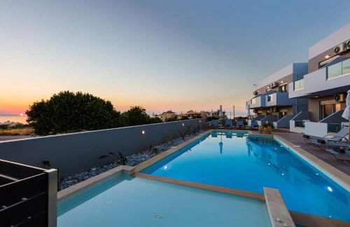 Evilio Suites, Inspired Family Retreat with Pool, Βy ThinkVilla - Foto 16