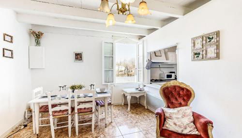 2 Bedroom Cozy Home In Oradour-Fanais - Foto 3