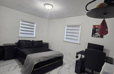 Bright, Modern Home Close to Great Beaches! - Foto 20