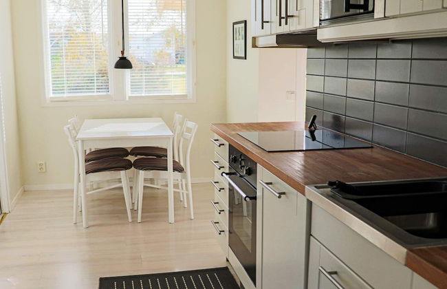 Cosy Holiday Home With Balcony - Foto 4