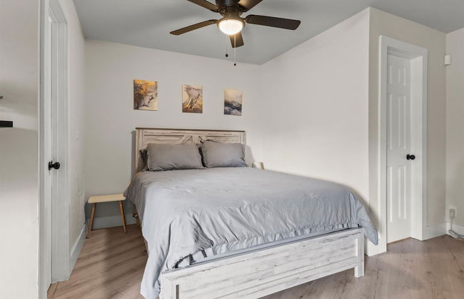 Modern Studio Apartment in Huntsville - Photo 4